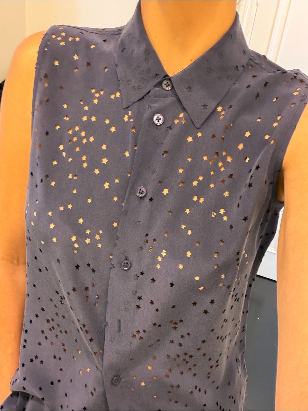 Equipment Femme Silk Star Laser Cut Out Blouse XS